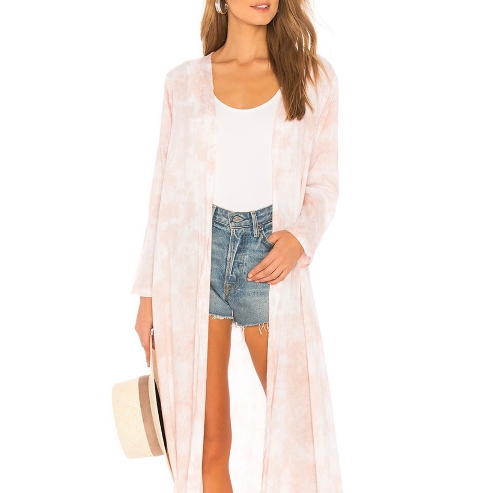 REVOLVE JOPLIN KIMONO IN WHITE MAUVE SIZE S/M
TIARE HAWAII